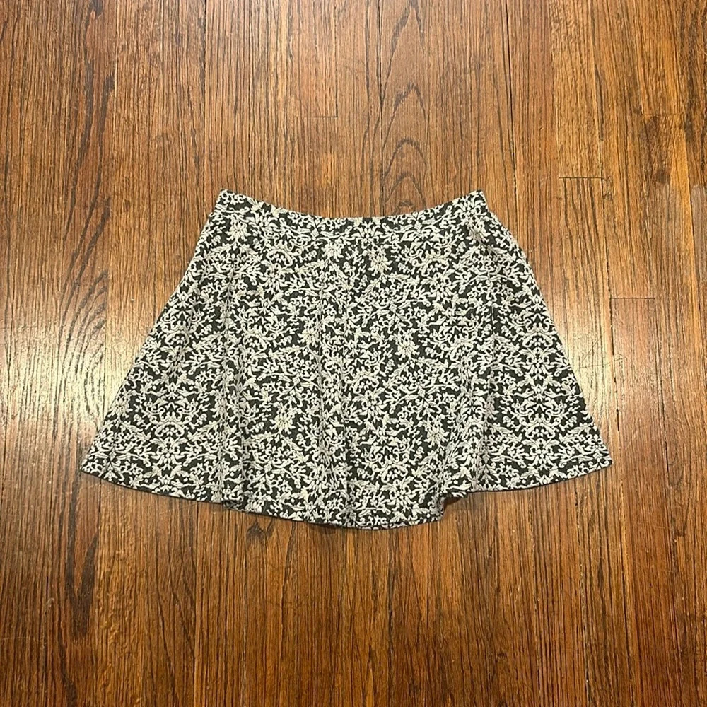 Patterned Textured Skirt